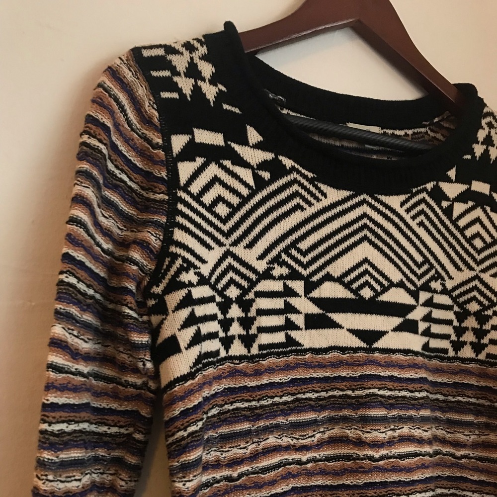Urban Outfitters Eccentric Sweater from Ecotè